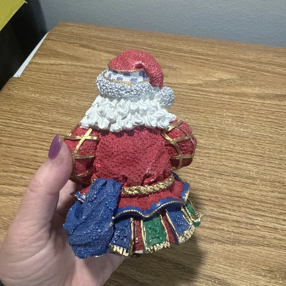 Possible Dreams Crinkle Clause‎ Shelf Sitter Christmas